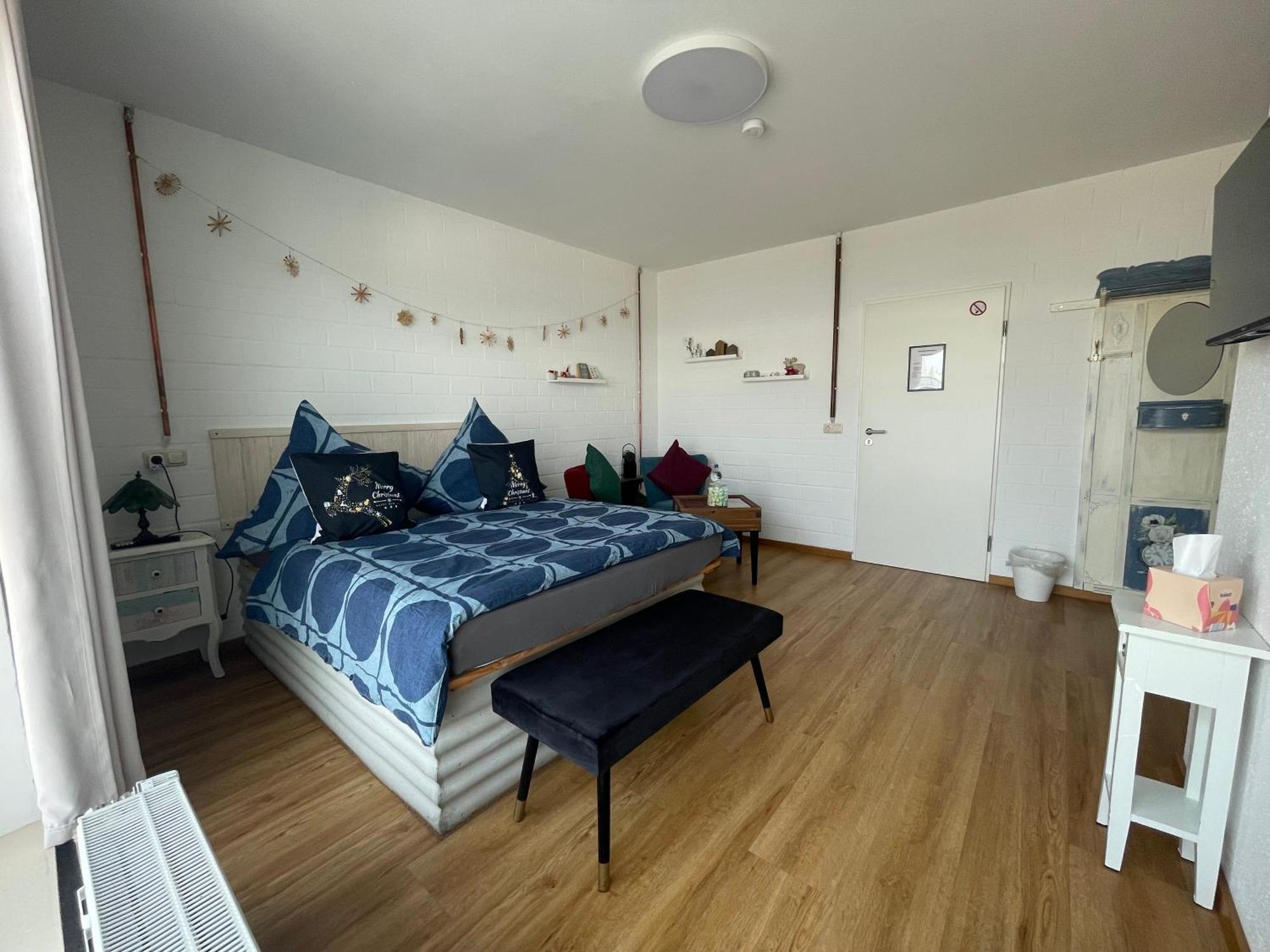 Mine Hotel Weilerswist エクステリア 写真